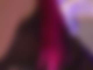 Live cam show with BELLA MUSH - Deepthroat on Camsoda