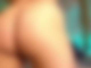 Live cam show with BELLA MUSH - Red Hair Young Adult on Camsoda