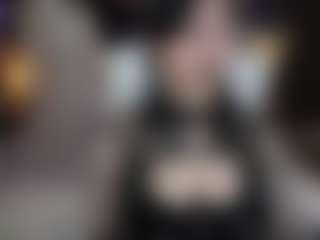 EmilyCandyS's Live Sex Cam Show