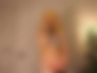 Live cam show with Aurora - Brown Hair on Streamer API