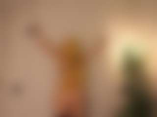 Aurora's Live Sex Cam Show