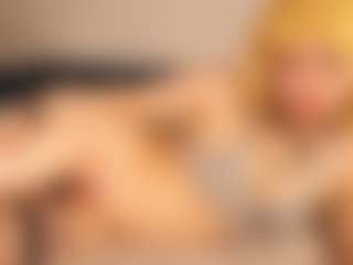 Live cam show with Aurora - Role Play on Camsoda