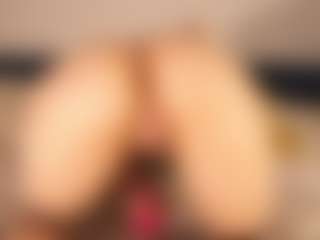 Live cam show with Aurora - Cute on Camsoda