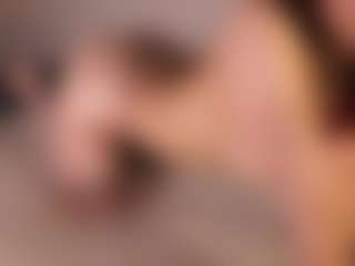 Live cam show with Aurora - Petite on crypto-cams