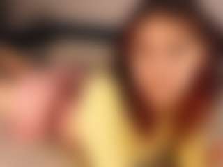 Live cam show with Aurora - Brown Hair on Stripli.com