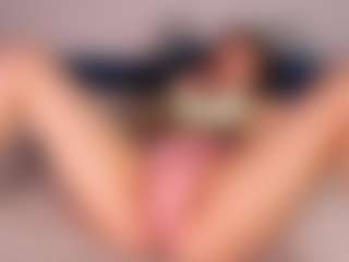 Live cam show with Aurora - Mature on eurowanks.com