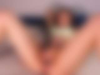 Live cam show with Aurora - Smoking on instabang