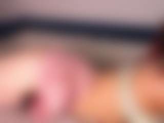 Live cam show with Aurora - Petite on Camsoda Late Night