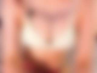 Live cam show with Aurora - Teen (18+) on Latina Girls
