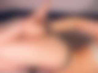 Live cam show with Aurora - Solo on iamadamtest123.com