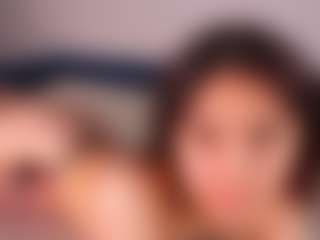 Live cam show with Aurora - Petite on xDating