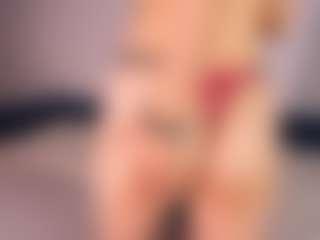 Live cam show with Aurora - Brown Hair on xDating