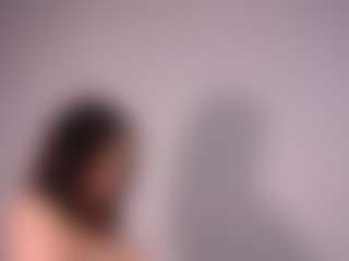 Live cam show with Aurora - Small Tits on livesuperchat.net