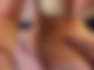 Aurora's Live Sex Cam Show