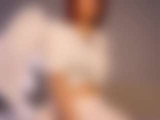 Live cam show with Aurora - Big Tits on liverealitysex.com