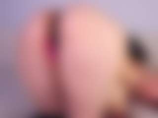 Live cam show with Aurora - Teen (18+) on justonemore.cc