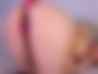 Live cam show with Aurora - Squirt Mature on Dolls Live