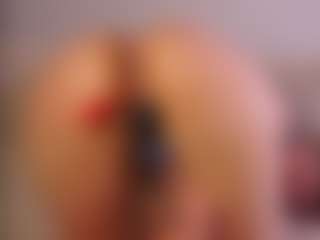 Live cam show with Aurora - Twerk on Soda Cam