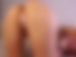 Live cam show with Aurora - Young Adult on Streamer API