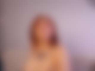 Live cam show with Aurora - Squirt on Camsoda