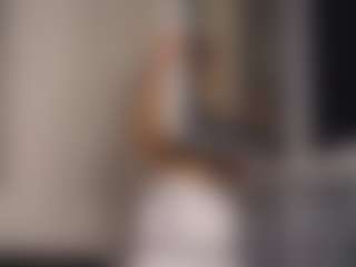Live cam show with Aurora - Brown Hair on Fling VIP Chat