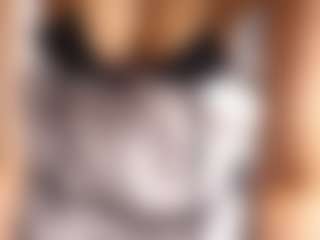 Live cam show with Aurora - Lush on TeamSkeetLive