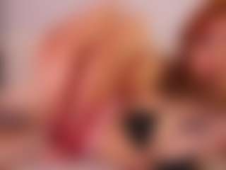 Live cam show with Aurora - Strip on Camsoda