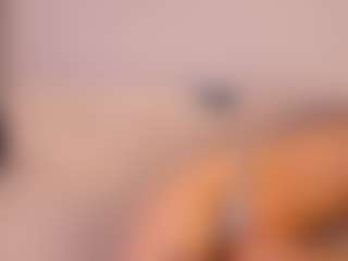 Live cam show with Aurora - Petite on Camsoda
