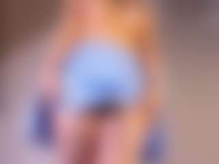 Aurora's Live Sex Cam Show