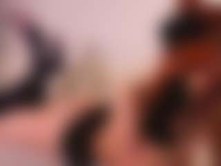 Live cam show with Aurora - Fingering on Camsoda
