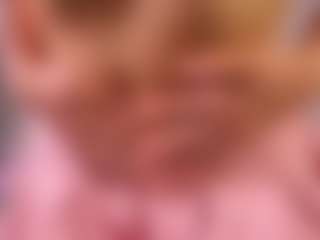 Live cam show with Aurora - College Brown Hair on AdultVida.com