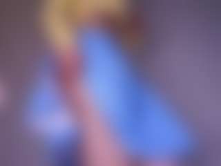 Live cam show with Aurora - Cum In Pussy on Fling VIP Chat