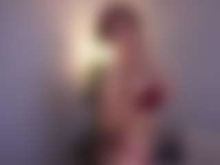 Live cam show with Aurora - Asian Lovense on AdultVida.com