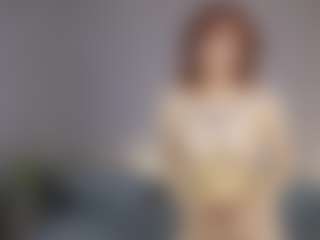 Live cam show with Aurora - Game on Dolls Live