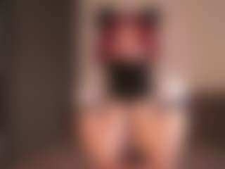 Aurora's Live Sex Cam Show