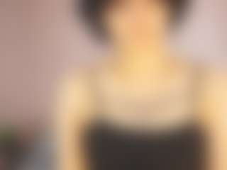Live cam show with Aurora - Cute on Milfs Live