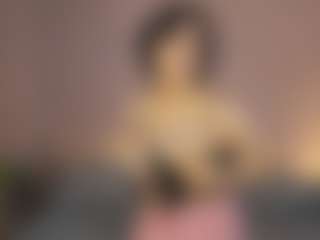 Live cam show with Aurora - Asshole Asian on livesuperchat.net
