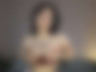 Aurora's Live Sex Cam Show