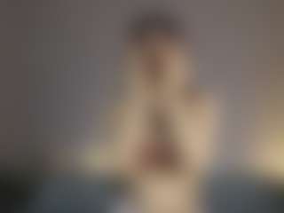 Aurora's Live Sex Cam Show
