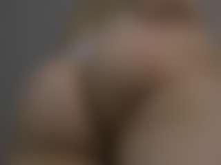 Aurora's Live Sex Cam Show
