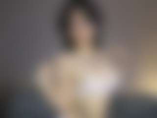 Live cam show with Aurora - Asian Lovense on AdultVida.com
