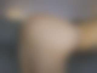 Live cam show with Aurora - Teen (18+) on CamSodaAdn