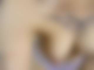 Live cam show with Aurora - Striptease Asian on makecum.org