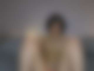 Live cam show with Aurora - Bikini on CamSextacy