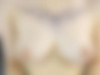Live cam show with Aurora - Athletic College on Camsoda