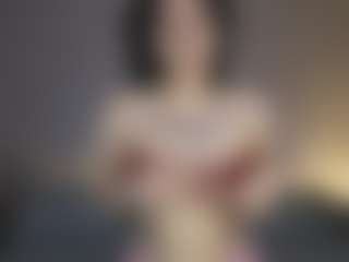 Aurora's Live Sex Cam Show