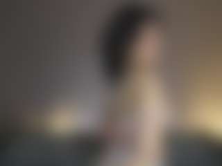 Live cam show with Aurora - College on Mixed Magazine Live