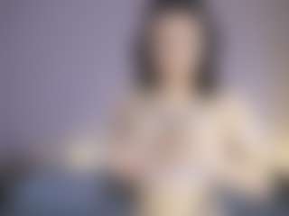 Live cam show with Aurora - Asian Anal on AdultVida.com