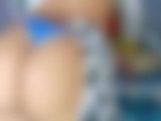 Live cam show with hinatta-smiler - Striptease on Soda Cam