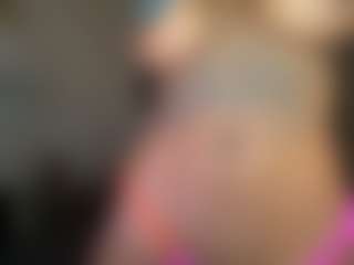 Live cam show with Hope french - Blue Eyes on TeamSkeetLive